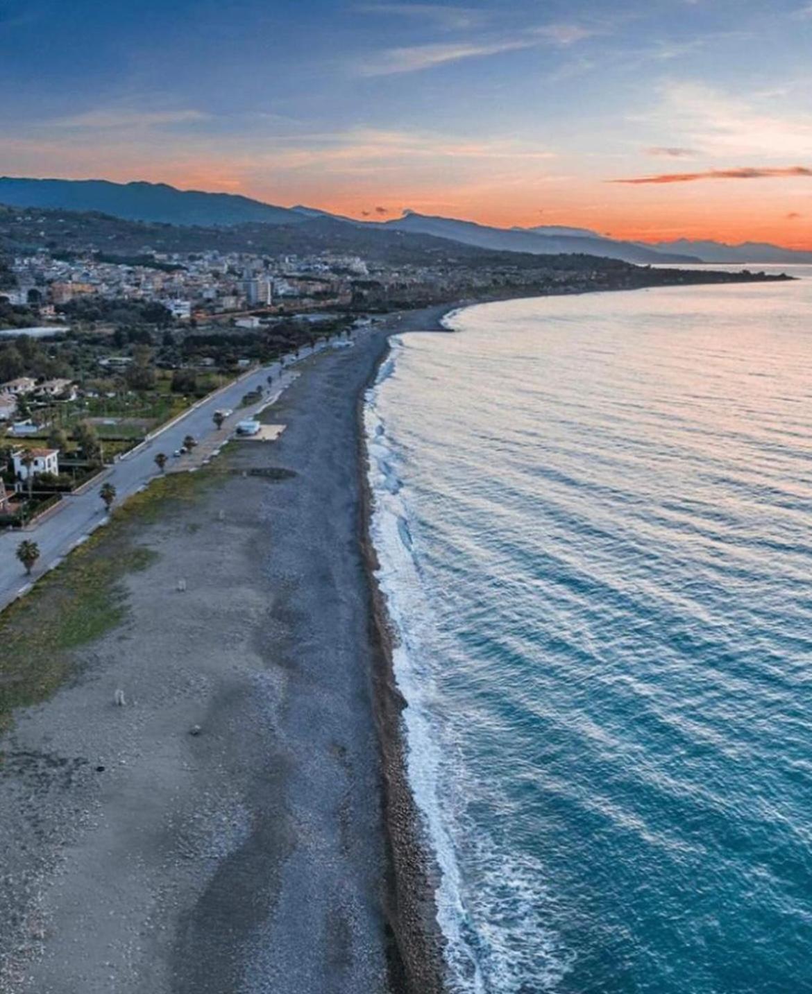 Appartamento Vista Isole Eolie Acquedolci Exterior photo
